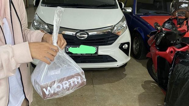 Bukti foto pengiriman barang ke pelanggan mahasiswa anjem. Foto diunggah Kamis (2/5/2024).