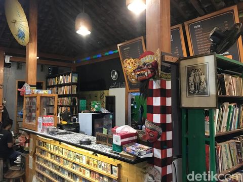 Cafe Bukuku Lawas Solo, Rabu (24/4/2024).