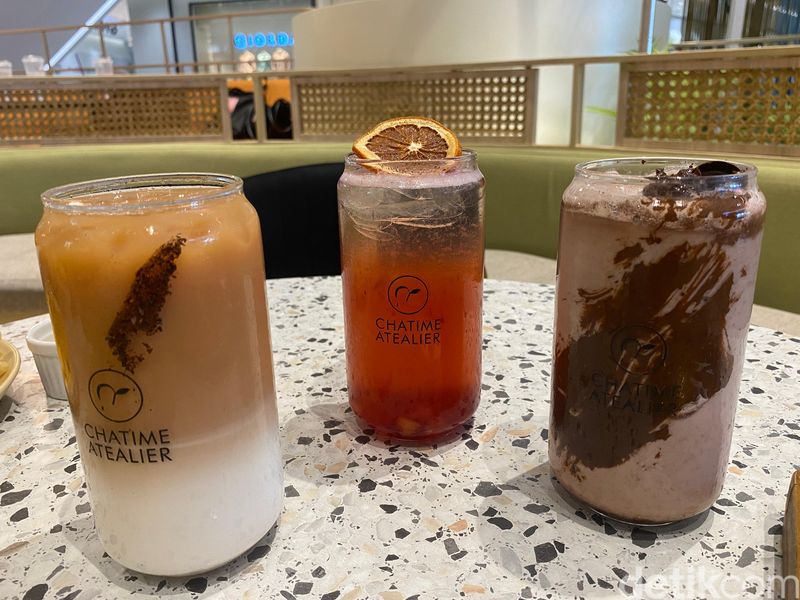 Chatime Atealier terbesar di Living World Kota Wisata Cibubur