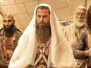 Chris Hemsworth soal Furiosa: Jangan Bandingkan Sama Thor