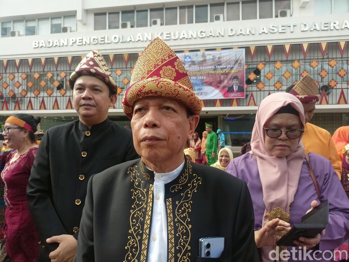 Kepala Dinas Pendidikan Kota Palembang, Ansori mengatakan mengenai usia dalam penerimaan peserta didik baru untuk tingkat SD, sudah diatur dalam Peraturan Menteri Pendidikan dan Kebudayaan Nomor 1 Tahun 2021 tentang PPDB.
