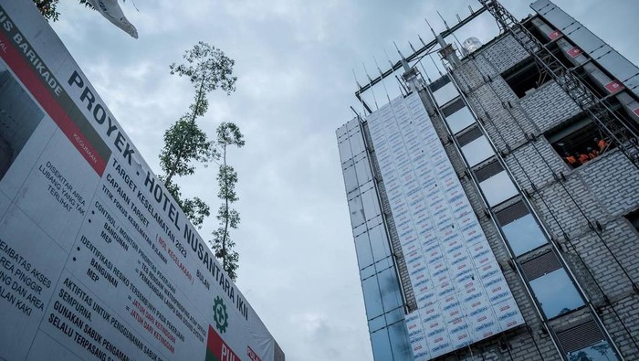 Menteri Sandi Tinjau Pembangunan Fasilitas Pendukung Parekraf di IKN Menteri Sandi Tinjau Pembangunan Fasilitas Pendukung Parekraf di IKN