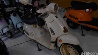 Ini merupakan motor listrik Ofero Picasso yang tampangnya mirip Vespa 946 Christian Dior. Harganya Rp 13 juta dengan status on the road Jakarta. Foto: Septian Farhan Nurhuda/detik.com