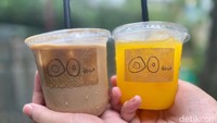Sebagai pendamping donat, kamu bisa pesan orange juice dan ice cafe au lait ini yang manis menyegarkan. Tertarik coba? Foto: Detikcom / Atiqa Rana