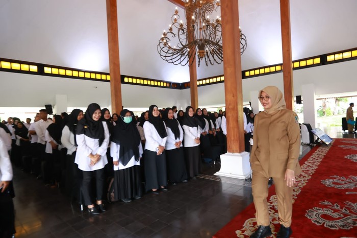 Penyerahan SK PPPK terhadap ribuan pegawai di Banyuwangi.