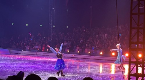 Pertunjukan Disney on Ice 2024 di ICE BSD, Tangerang.