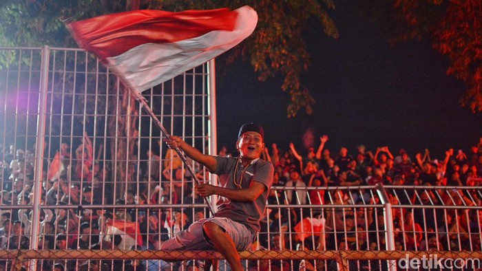 Potret nobar Piala Asia U-23 Indonesia vs Irak di Stadion Gelora 10 November, Surabaya