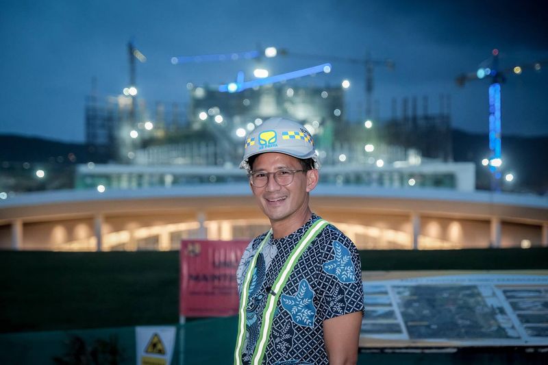 Sandiaga Uno meninjau pembangunan fasilitas pariwisata di IKN