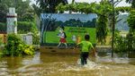 Penampakan Sekolah di Lebak Terendam Banjir Akibat Luapan Sungai