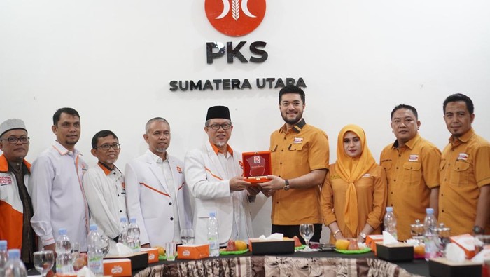 Silaturahmi Hanura Sumut ke PKS Sumut. (Istimewa)
