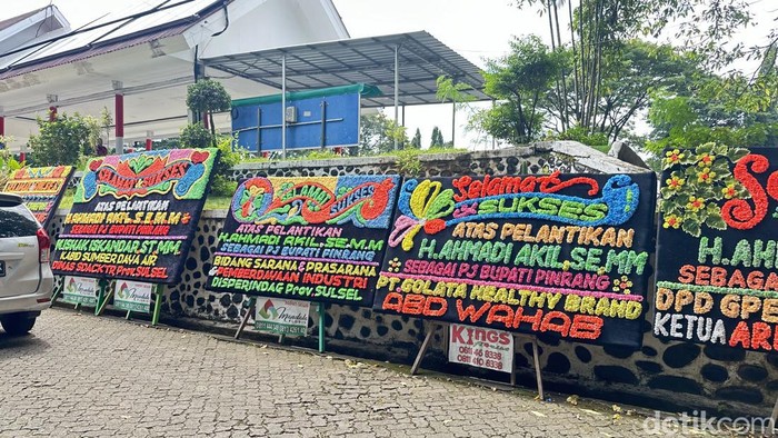Situasi menjelang pelantikan Kadisperindag Sulsel Ahmad Akil menjadi Pj Bupati Pinrang.