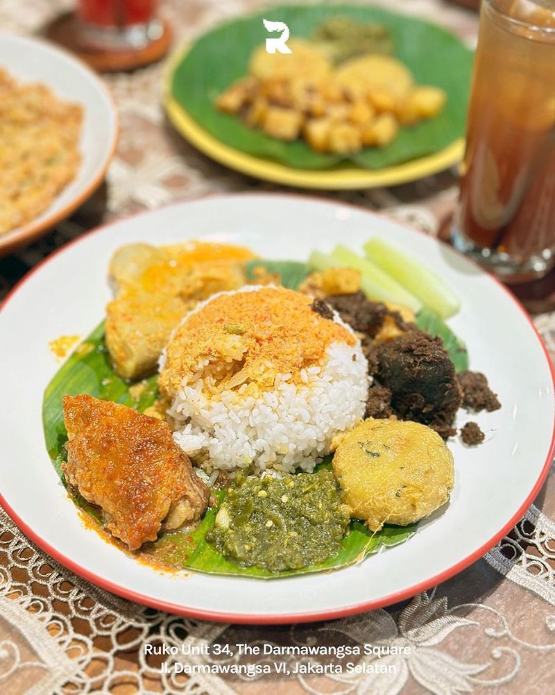 Tempat makan nasi Kapau