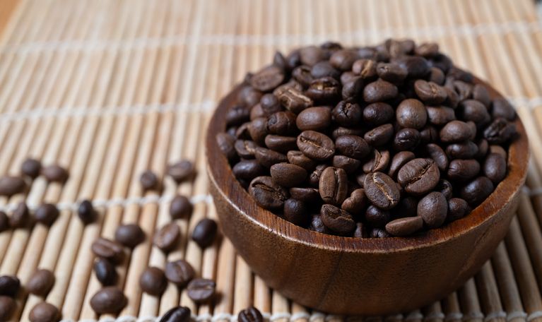 5 Tips Minum Kopi Nyaman Tanpa Gangguan Asam Lambung