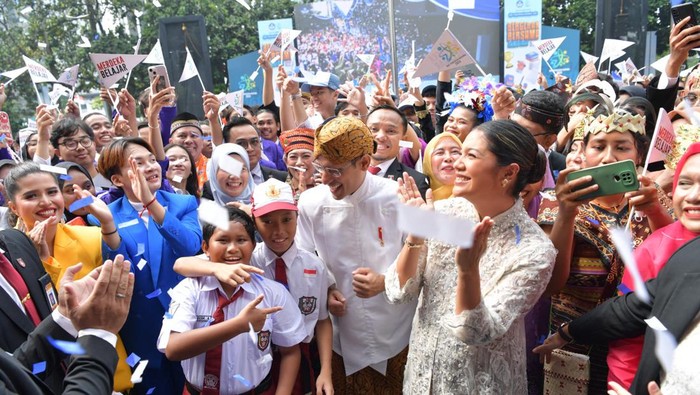 Pedoman Hardiknas 2026 dari Kementerian Pendidikan Dasar dan Menengah, mulai dari tema, logo resmi, hingga tata pelaksanaan upacara.