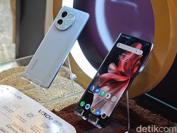 Menggenggam Vivo V30e 5G, HP Rp 4 Jutaan Bodi Tipis Baterai Besar