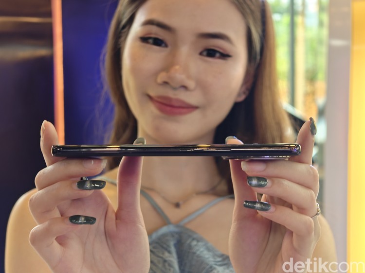 Vivo V30e