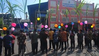 Tradisi tersebut untuk mengawali musim giling tebu.