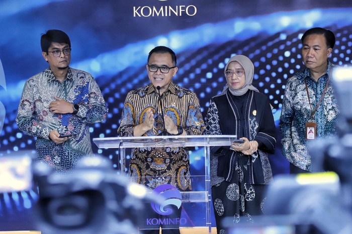 Azwar Anas