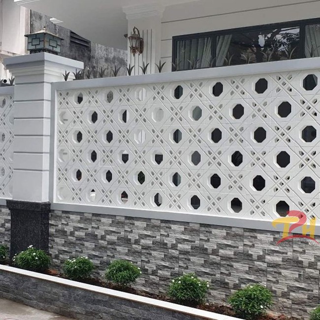 8 Inspirasi Pagar Tembok Unik, Desain Kece Beda dari yang Lain