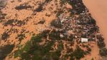 Foto Udara Banjir Rendam Permukiman Warga di Brasil