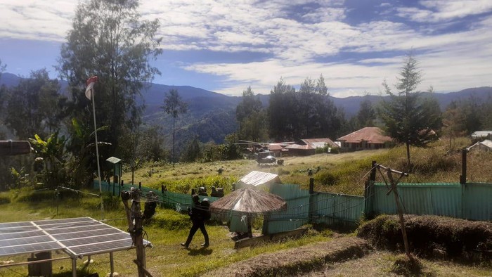 TNI-Polri Rebut Homeyo Intan Jaya Usai OPM Bunuh Warga-Bakar Sekolah