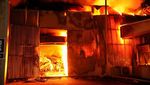 Gudang Ekspedisi Ukraina Terbakar Hebat Usai Serangan Rudal Rusia