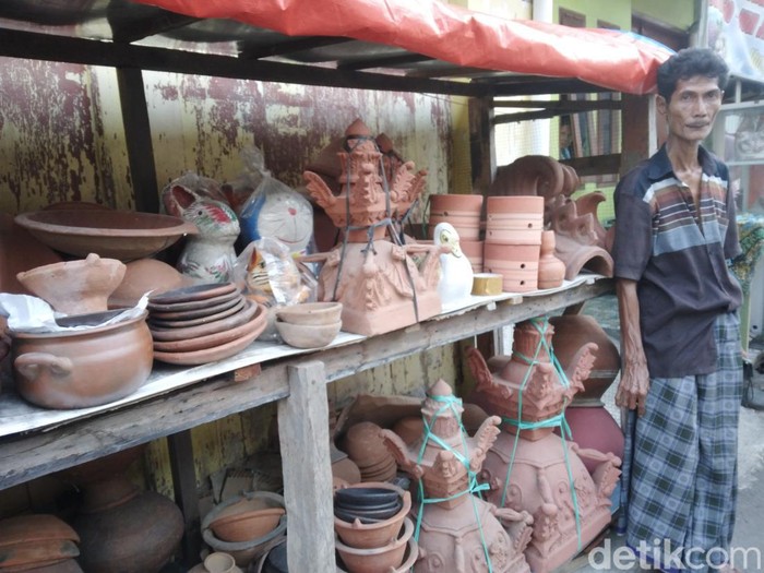 Kampung Panjunan penghasil gerabah di Kota Cirebon.