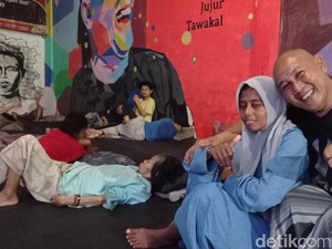 Cerita Dadang Sang Pemburu ODGJ Telantar di Tasikmalaya