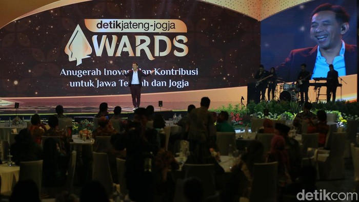 Kemeriahan detikjateng-jogja Awards 2024 yang digelar di Semarang, Selasa (30/4/2024).