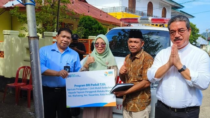 Legislator Gerindra Beri Bantuan