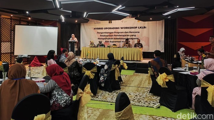 Lokakarya Literasi Keagamaan Lintas Budaya (LKLB)