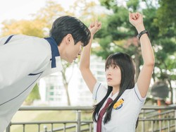 Ending Drakor Lovely Runner Versi Webtoon, Begini Nasib Im Sol dan Sun Jae