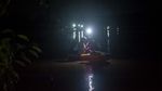 Perahu Karet Menembus Malam untuk Evakuasi Korban Banjir di Lebak