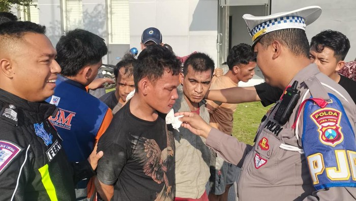 Pelaku pencurian ban serep tertangkap.