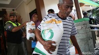 Bantuan pangan sendiri disalurkan kepada Keluarga Penerima Manfaat (KPM) selama 3 bulan April, Mei, dan Juni 2024. Artinya untuk wilayah Jakarta selama tiga bulan kurang lebih 8.070 ton beras akan disalurkan.