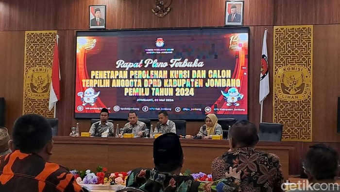 Penetapan anggota DPRD Jombang oleh KPU