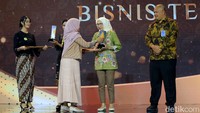 Anugerah ini menginspirasi perusahaan untuk semakin berkomitmen dalam pelestarian lingkungan. Penghargaan diterima Head of Factory PT Industri Jamu Dan Farmasi Sido Muncul Tbk, Apt. Wahyu Widayani, S.Si dalam puncak acara di Pandanaran Ballroom Padma Hotel, Semarang.