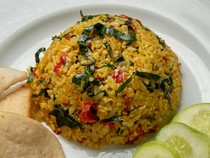 Resep Nasi Goreng Daun Mengkudu Berbumbu Pedas Berempah