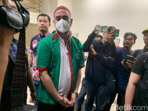Kenakan Baju Tahanan, Rio Reifan Akui Kapok Terjerat Narkoba