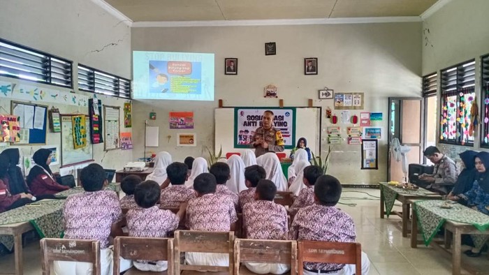 Sosialisasi anti bullying yang digelar Polres Bojonegoro di sekolah