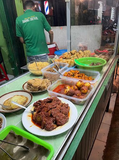 Tempat makan nasi uduk Betawi di Depok