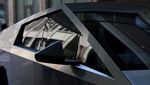 Tesla Cybertruck Curi Perhatian di Mal Berlin