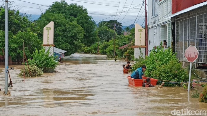7 Orang Meninggal Akibat Banjir dan Longsor di Luwu, 1.200 Mengungsi