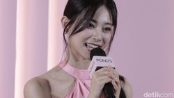 10 Foto Tzuyu di Jakarta Ini Bakal Bikin Harimu Feel Special!