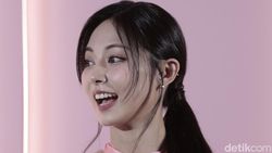 10 Foto Tzuyu di Jakarta Ini Bakal Bikin Harimu Feel Special!
