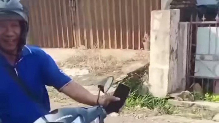 Video pria melakukan ekshibisionisme di Cileungsi, Kabupaten Bogor, Jawa Barat, viral di media sosial. Polisi mencari pelaku (dok Ist)
