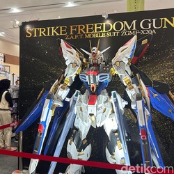 Live Stage Mobile Suit Gundam Seed Freedom di AFA ID 24 yang Membara!