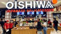 Oishiwa merupakan gerai makanan Jepang yang baru dibuka oleh TRANS Retail di Transmart Central Park (04/05/24). Foto: detikcom/Riska Fitria