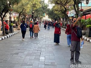 Potret Jalan Braga Bandung Tanpa Kendaraan Bermotor