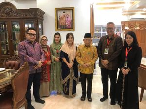 IBA Beri Beasiswa ke Santri dan Mahasiswa di Banten